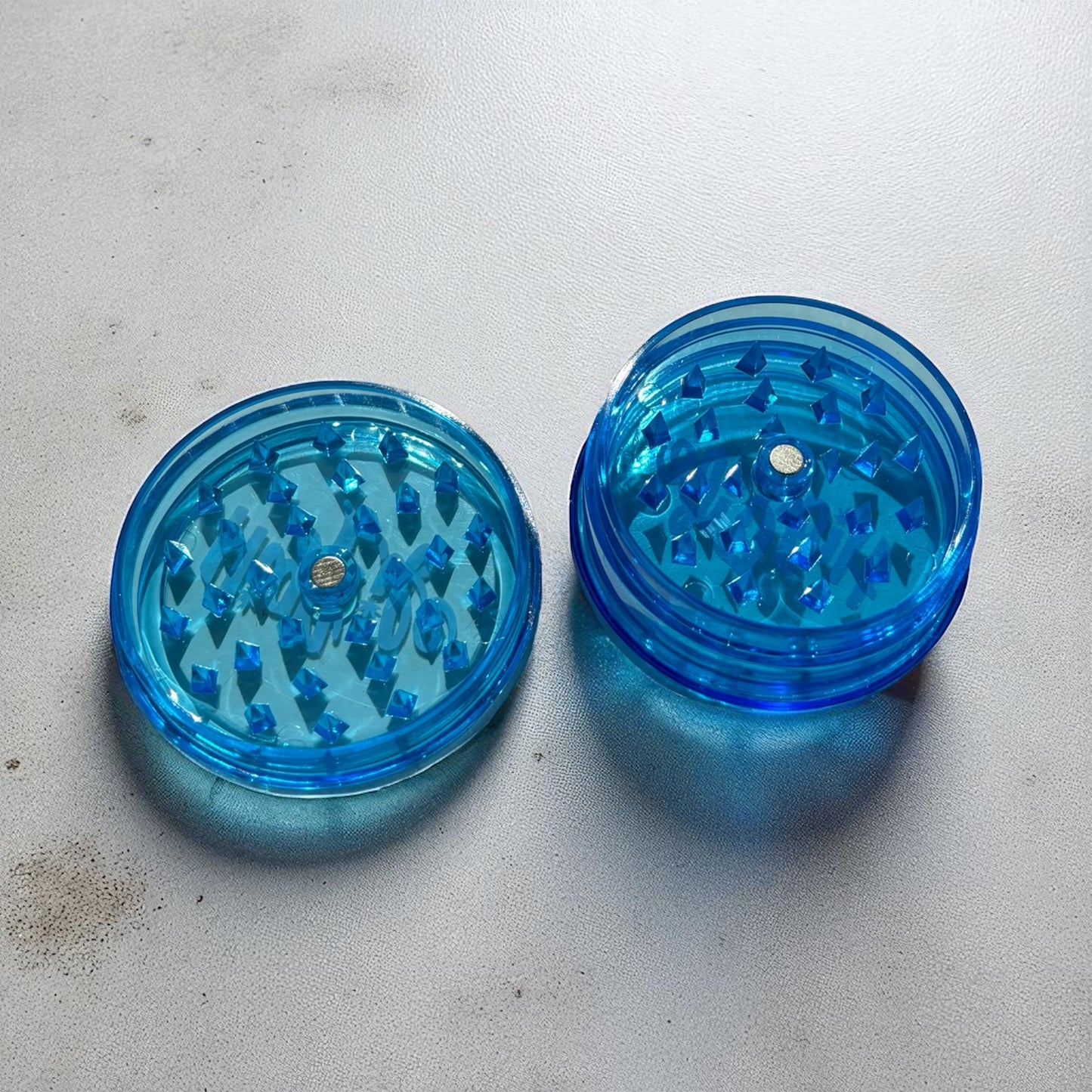 Blue High Life Shark Teeth Grinders (3 Parts)