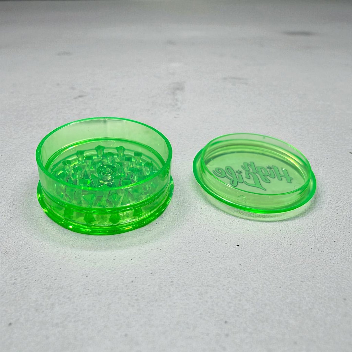 Green High Life Shark Teeth Grinders (3 Parts)
